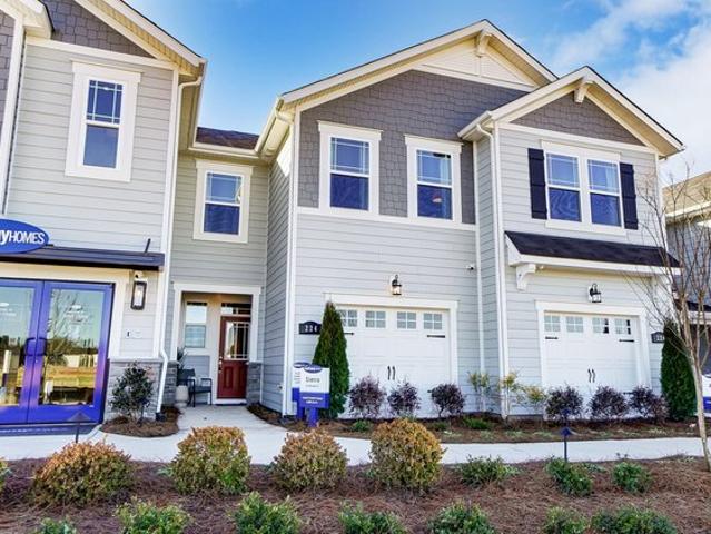 Townhouse for sale in Clover, South Carolina