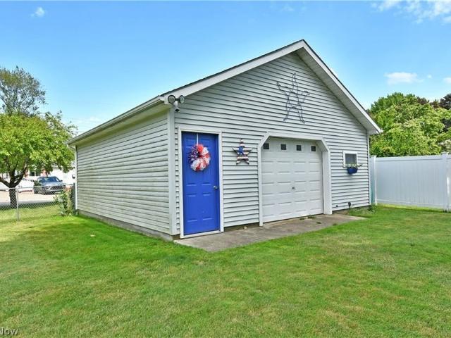 House for sale in Conneaut, Ohio