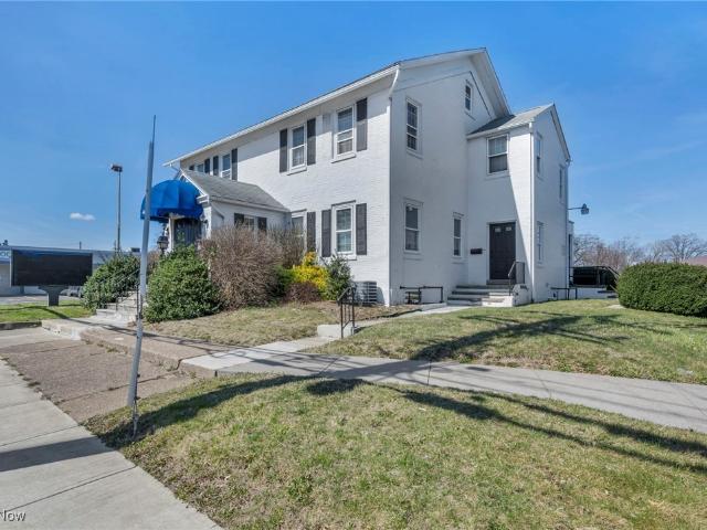 Commercial for sale in Elyria