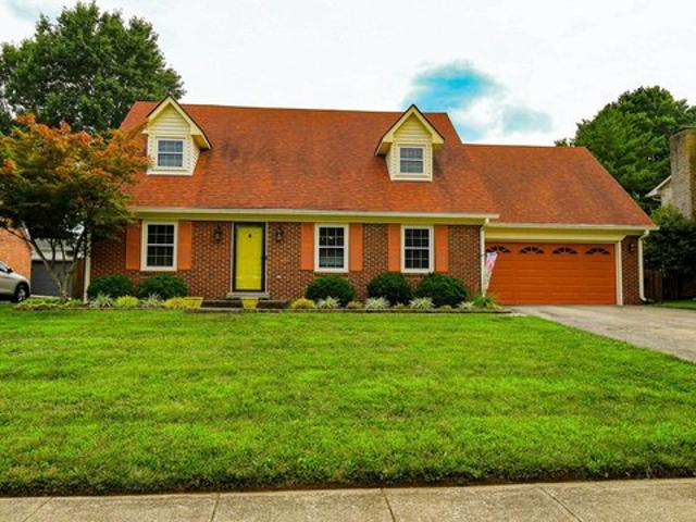 House for sale in Versailles, Kentucky