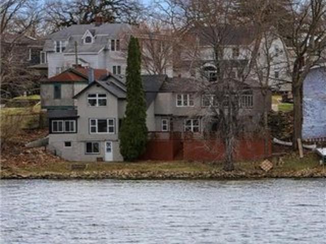 House for sale in Albert Lea, Minnesota
