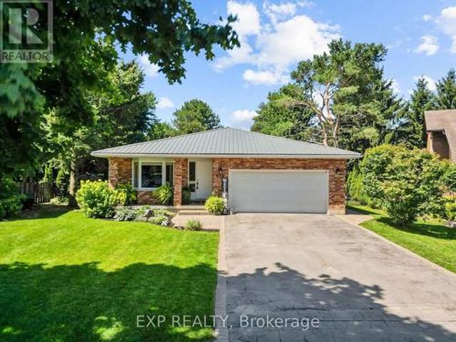 House for sale in Strathroy-caradoc, Ontario