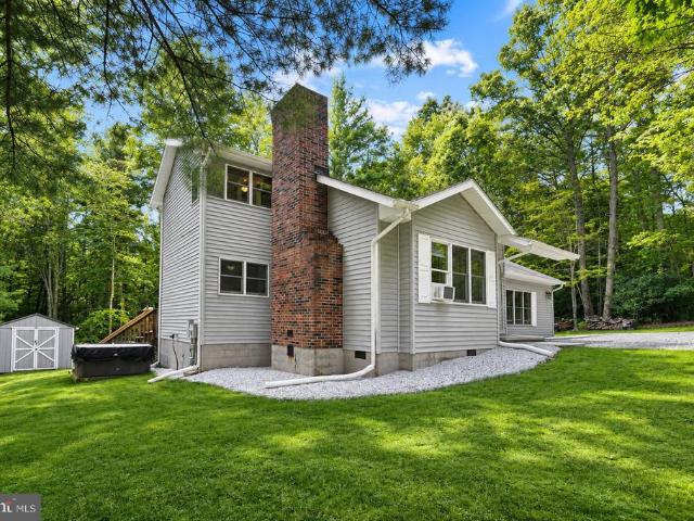 House for sale in Garrett, Maryland