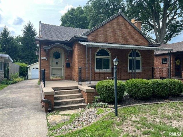House for sale in Macomb, Illinois