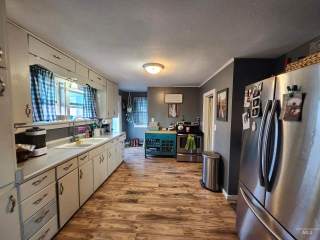House for sale in Genesee, Idaho