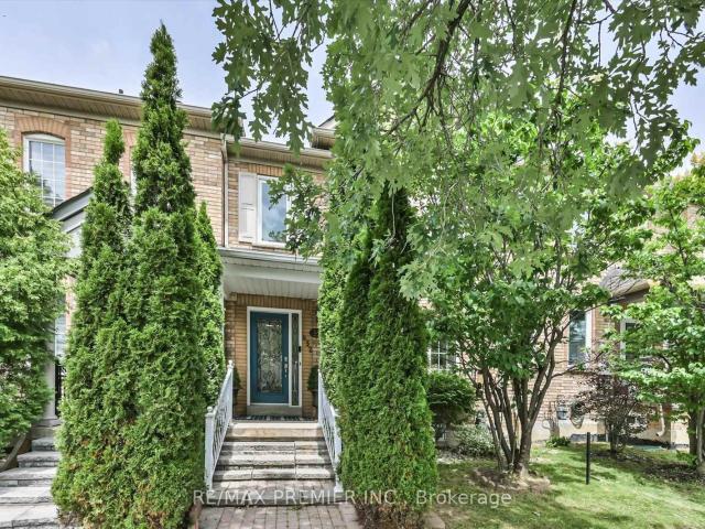Townhouse for sale in Woburn, Ontario