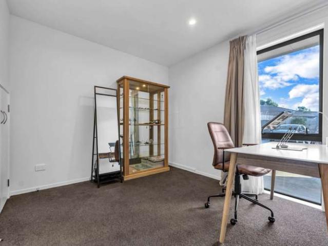 Townhouse for sale in Owhata