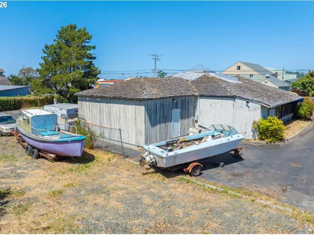 Commercial for sale in Oregonia