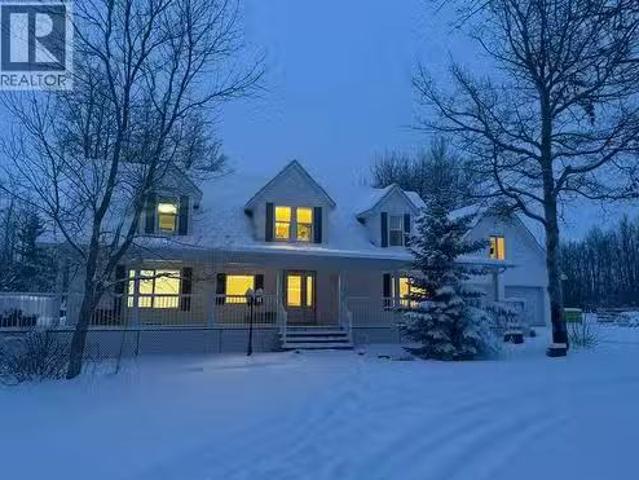 House for sale in Alberta