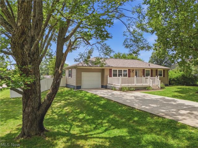 House for sale in Louisville, Ohio