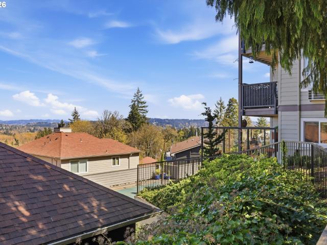 Condo for sale in Oregonia