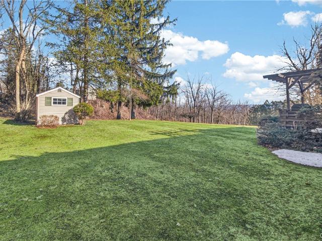 House for sale in Oneida, New York