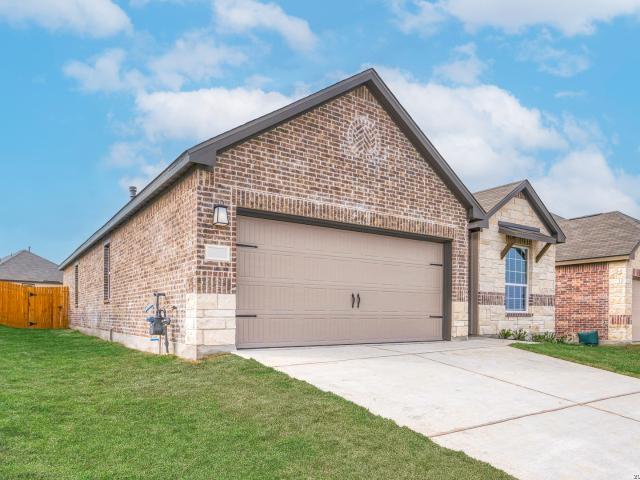 House for sale in Converse, Texas