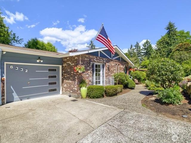 House for sale in Kenmore, Washington