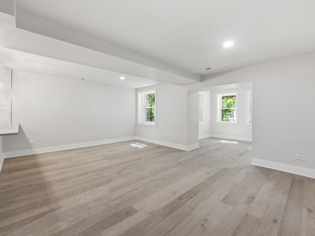 Condo for sale in Chicago Park, Illinois