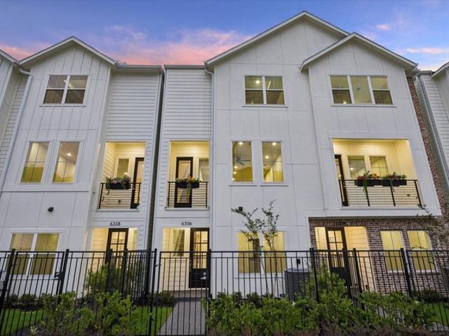 Townhouse for sale in Palisades Park, Houston