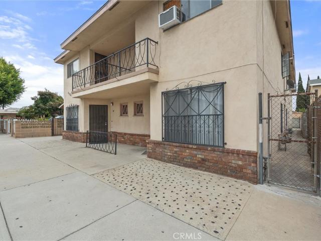 House for sale in Huntington Park, California