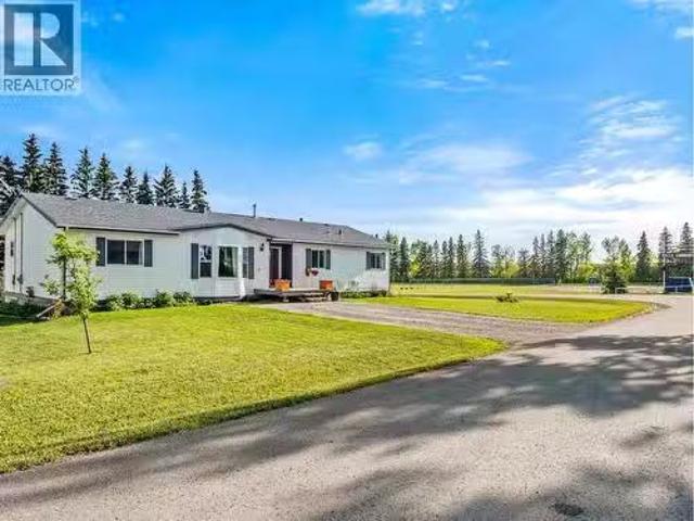 House for sale in Tomslake, British Columbia