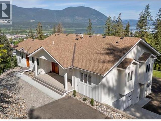 House for sale in Salmon Arm, British Columbia