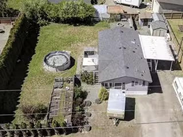 House for sale in Louis Creek, British Columbia