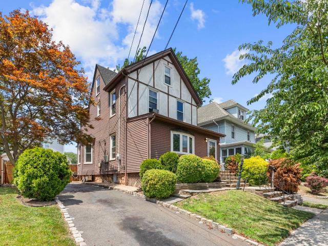 House for sale in Hudson, New Jersey