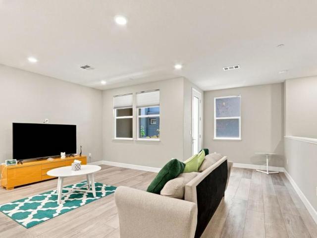 Townhouse for sale in Milpitas, California