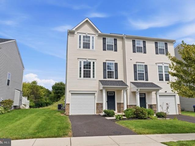 Townhouse for sale in Spring City, Chester County