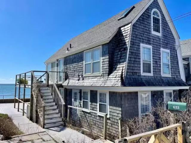House for sale in Barnstable