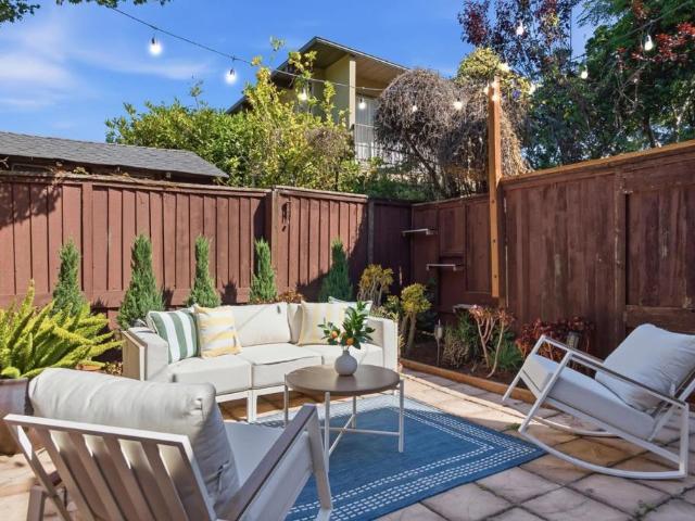 Townhouse for sale in Palo Alto, California