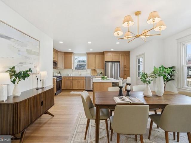 Townhouse for sale in Ardmore, Pennsylvania