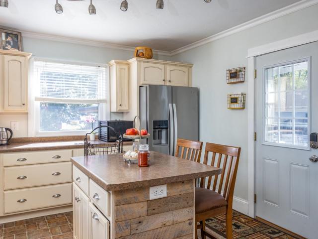 House for sale in Neenah, Winnebago County