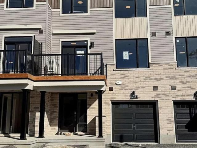 Townhouse for rent in Barrhaven West, Ottawa