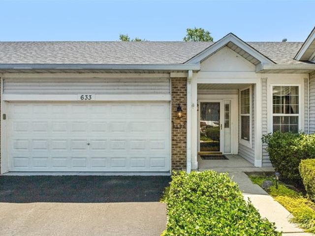 Townhouse for sale in Romeoville, Illinois