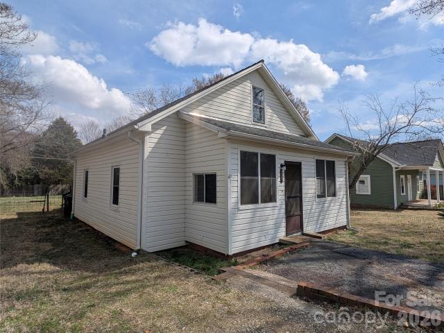 House for sale in Troutman, North Carolina