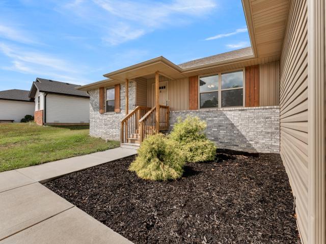 House for sale in Walnut Creek, Nixa