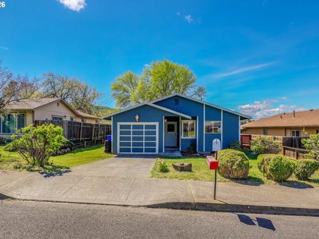 House for sale in Oregonia