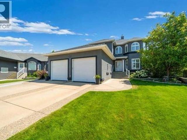 House for sale in Medicine Hat, Alberta