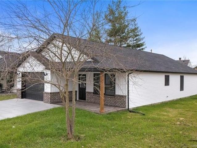 House for sale in Scottsburg, Indiana
