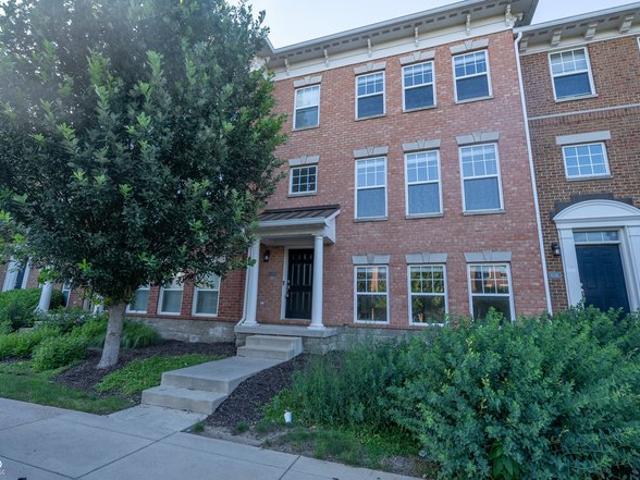 Townhouse for sale in Whitestown, Indiana