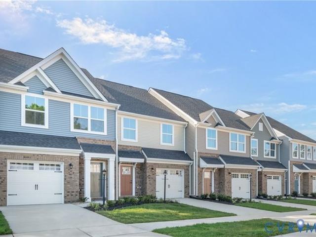 Townhouse for sale in Virginia