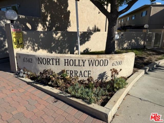 Condo for sale in Canoga Park, California