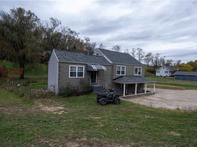 House for sale in Finleyville, Pennsylvania
