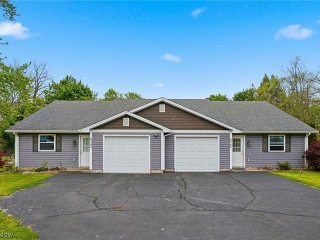 House for sale in Hubbard, Ohio