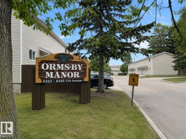 Townhouse for sale in Wedgewood, Alberta