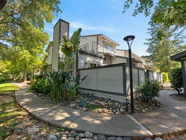 Condo for sale in Carmichael, California