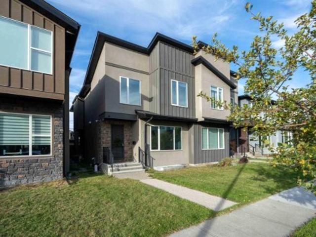 House for sale in Mount Pleasant, Calgary