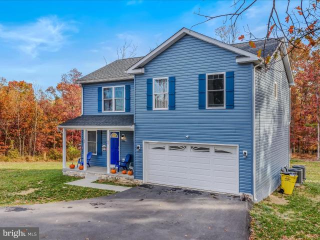 House for sale in Bunker Hill, West Virginia