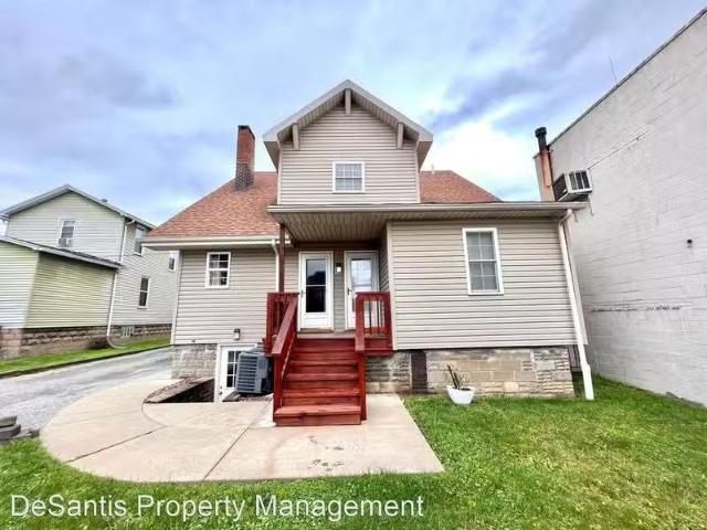 Condo for rent in Monroeville