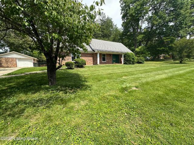 House for sale in Cecilia, Kentucky