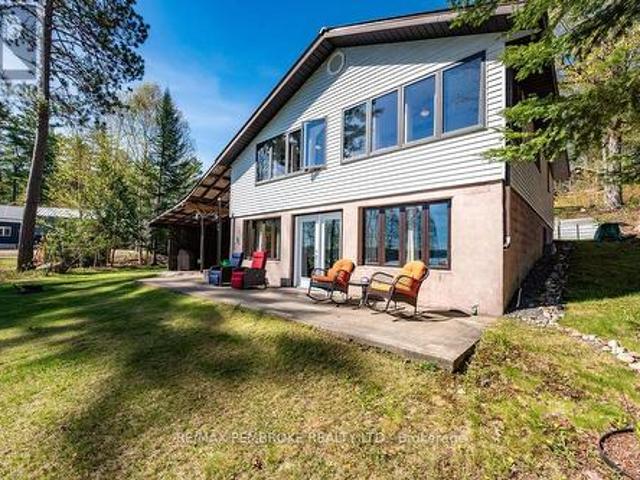 House for sale in Renfrew, Ontario
